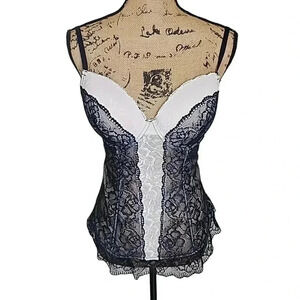 Frederick's of Hollywood Lace Corset. Size Large